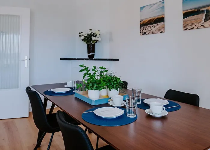 Apartment Zee Rust *